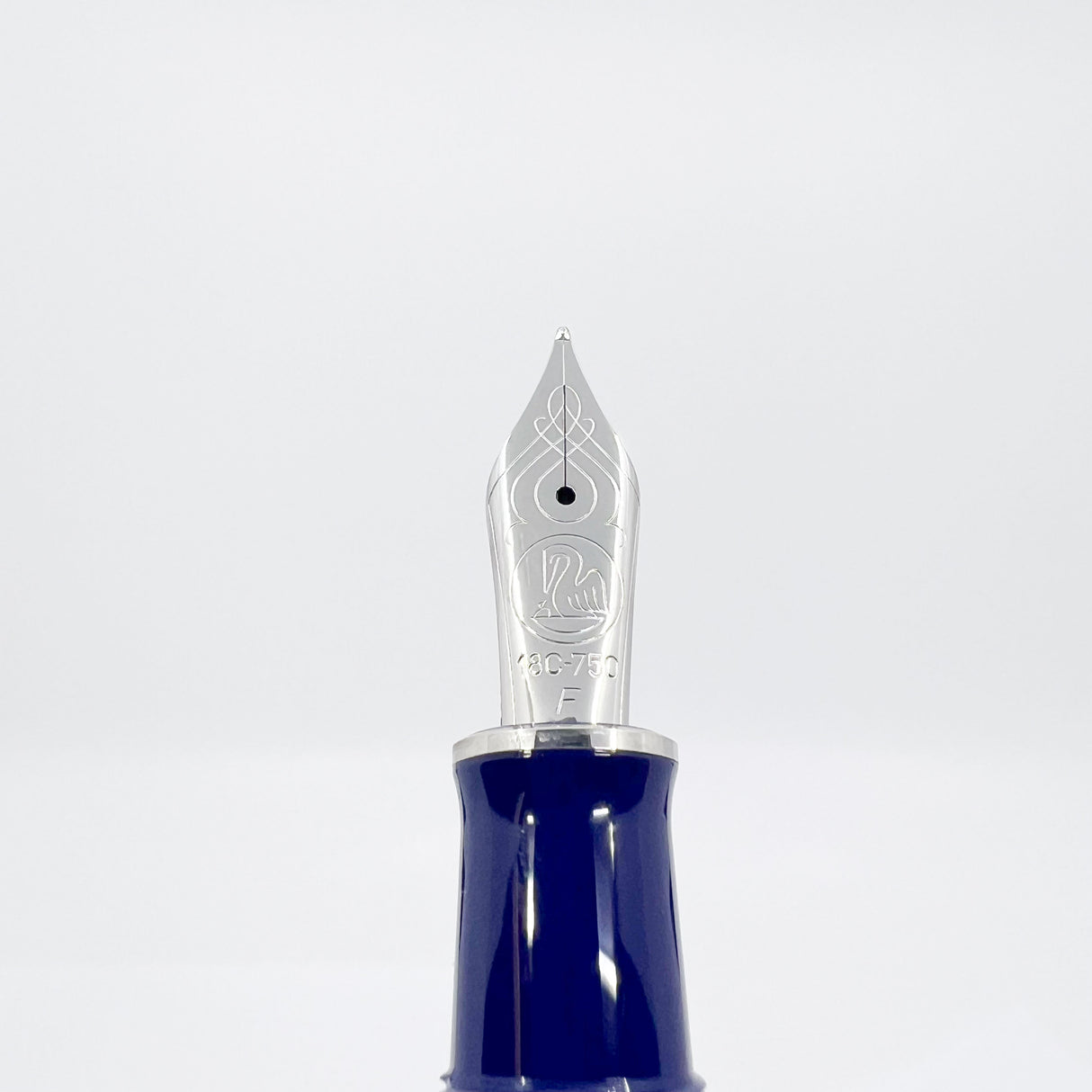 Pelikan M815 Metal Striped Blue Fountain Pen - Fine 18kt Gold Nib