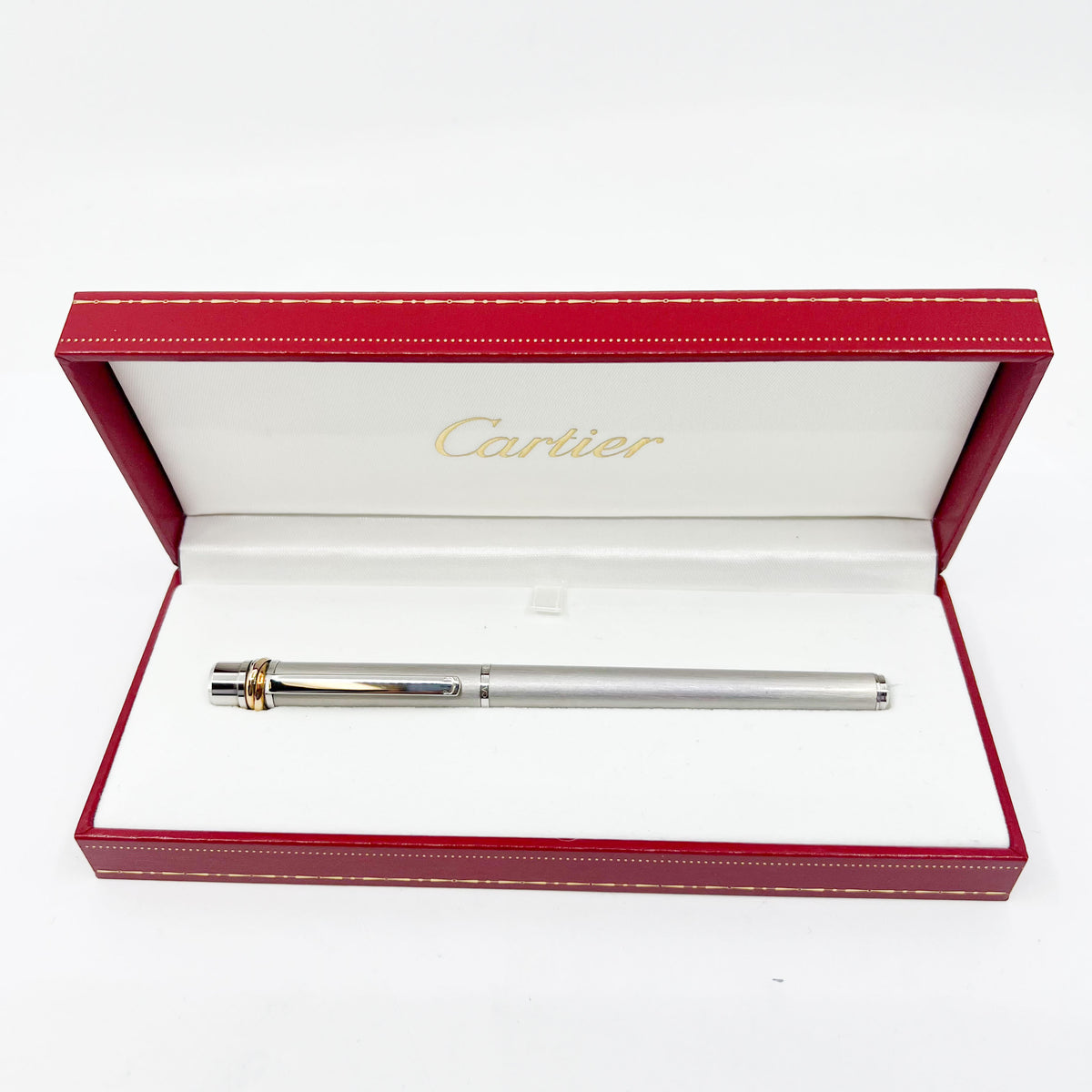 Cartier  Brushed Steel Must de Cartier Fountain Pen/Trinity Bands - Medium 18kt Gold Nib