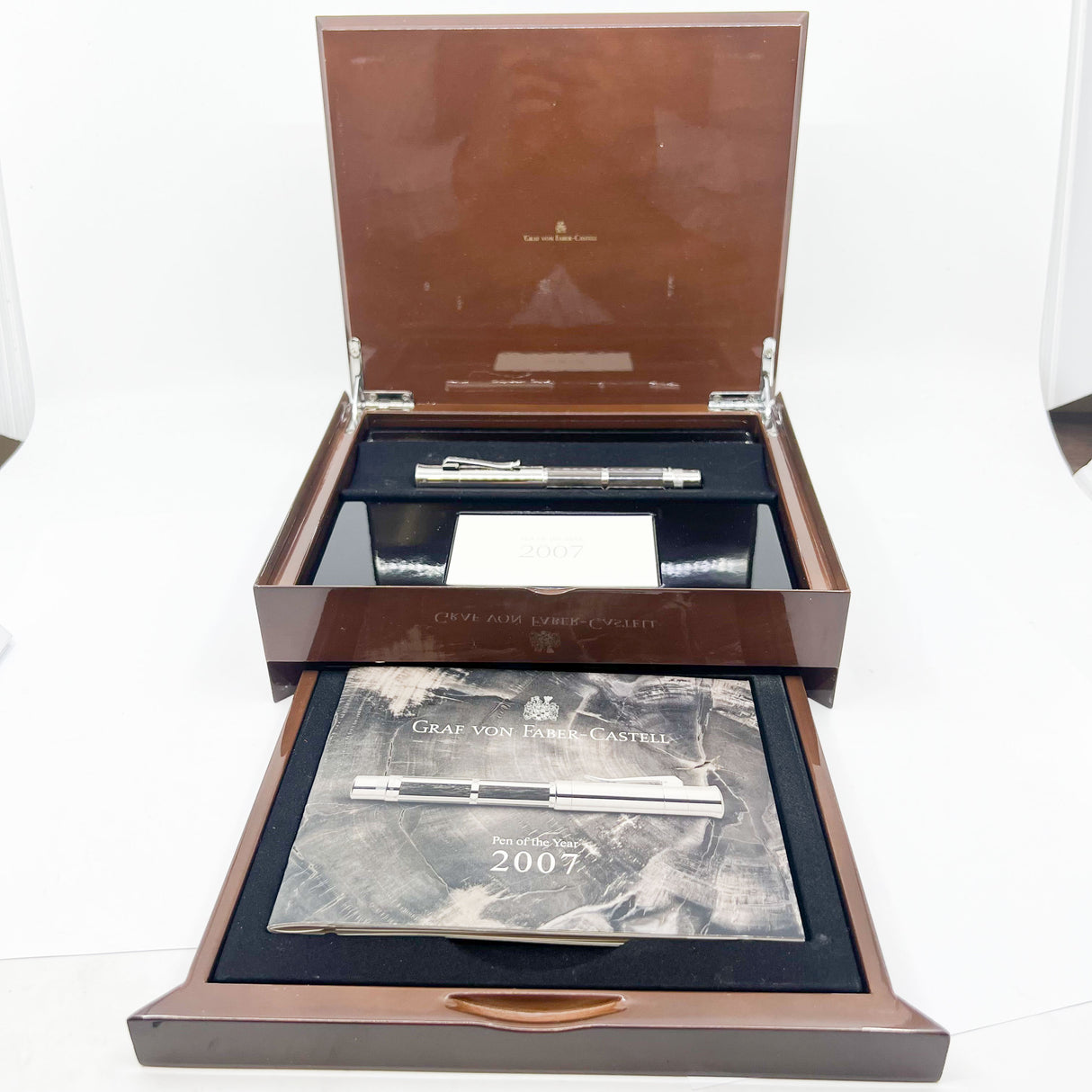 Graf von Faber Castell 2007 Gemstone (Petrified Wood) Pen of the Year Fountain Pen - Medium 18kt Gold Nib