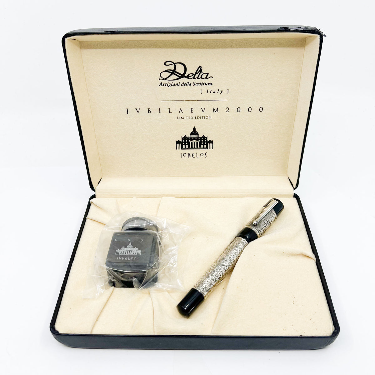 Delta Jubileum 2000 Sterling Silver Lever-Fill Limited Edition Fountain Pen - Medium 18kt Gold  Nib