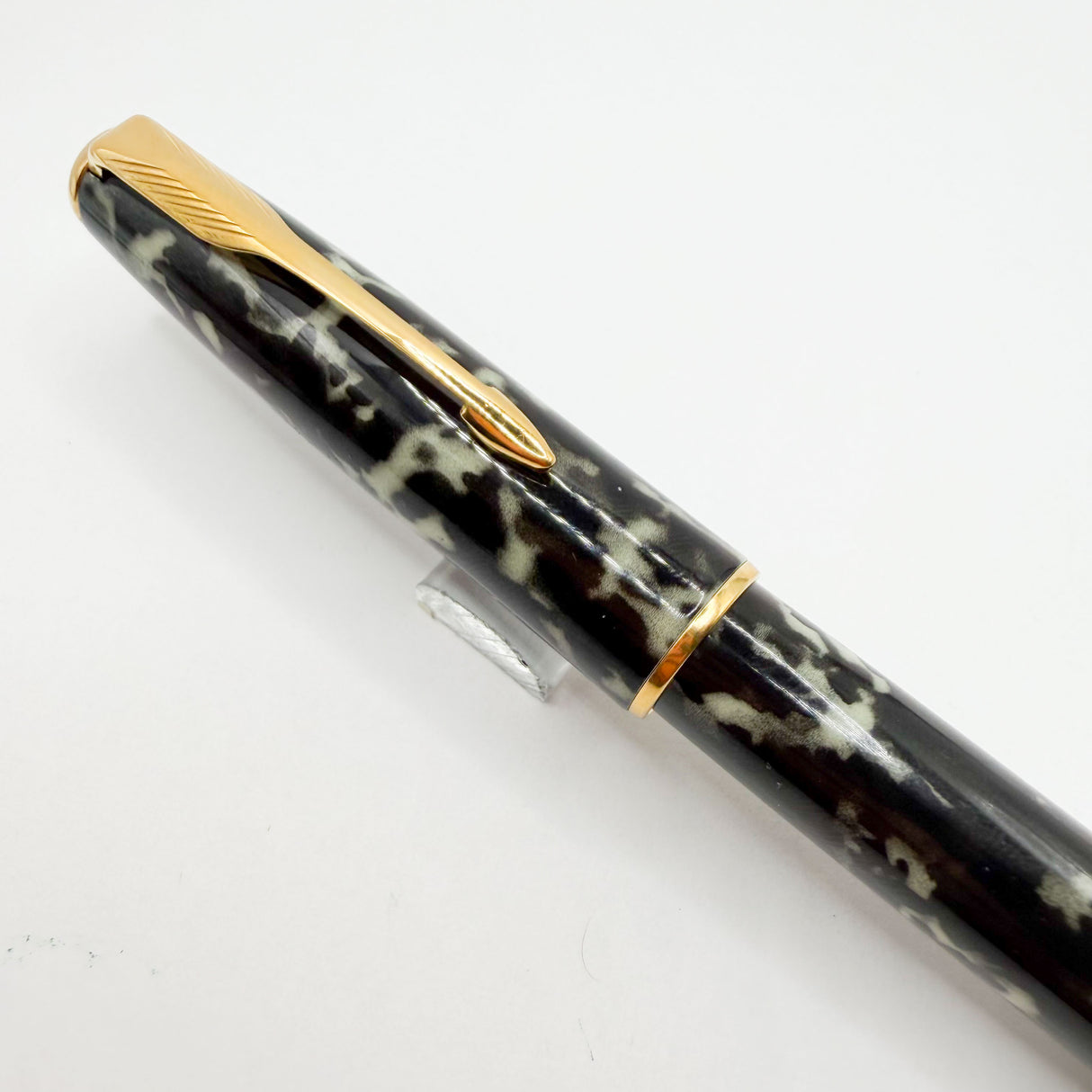 Parker Sonnet Moonbeam Lacque Marbled Charcoal/Ivory Fountain Pen -  Fine 18kt Gold Nib