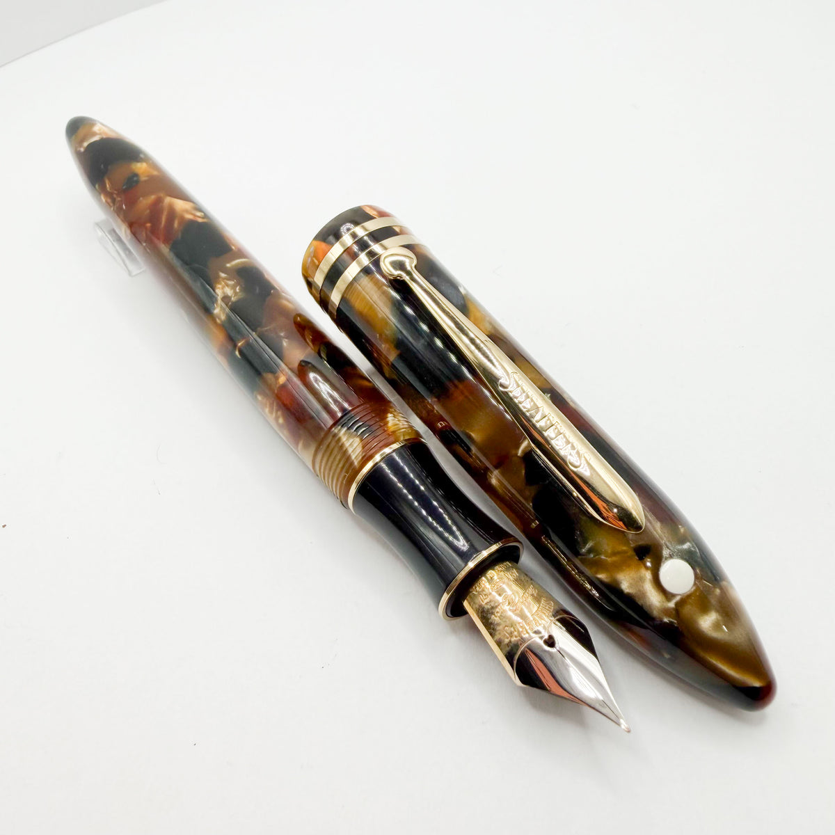 Sheaffer Amber Glow Balance II Fountain Pen  - Extra Fine 18kt Gold Nib