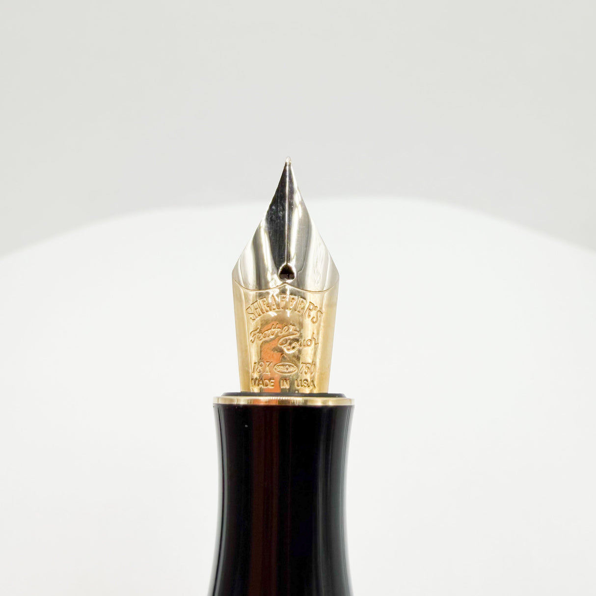 Sheaffer Amber Glow Balance II Fountain Pen  - Extra Fine 18kt Gold Nib