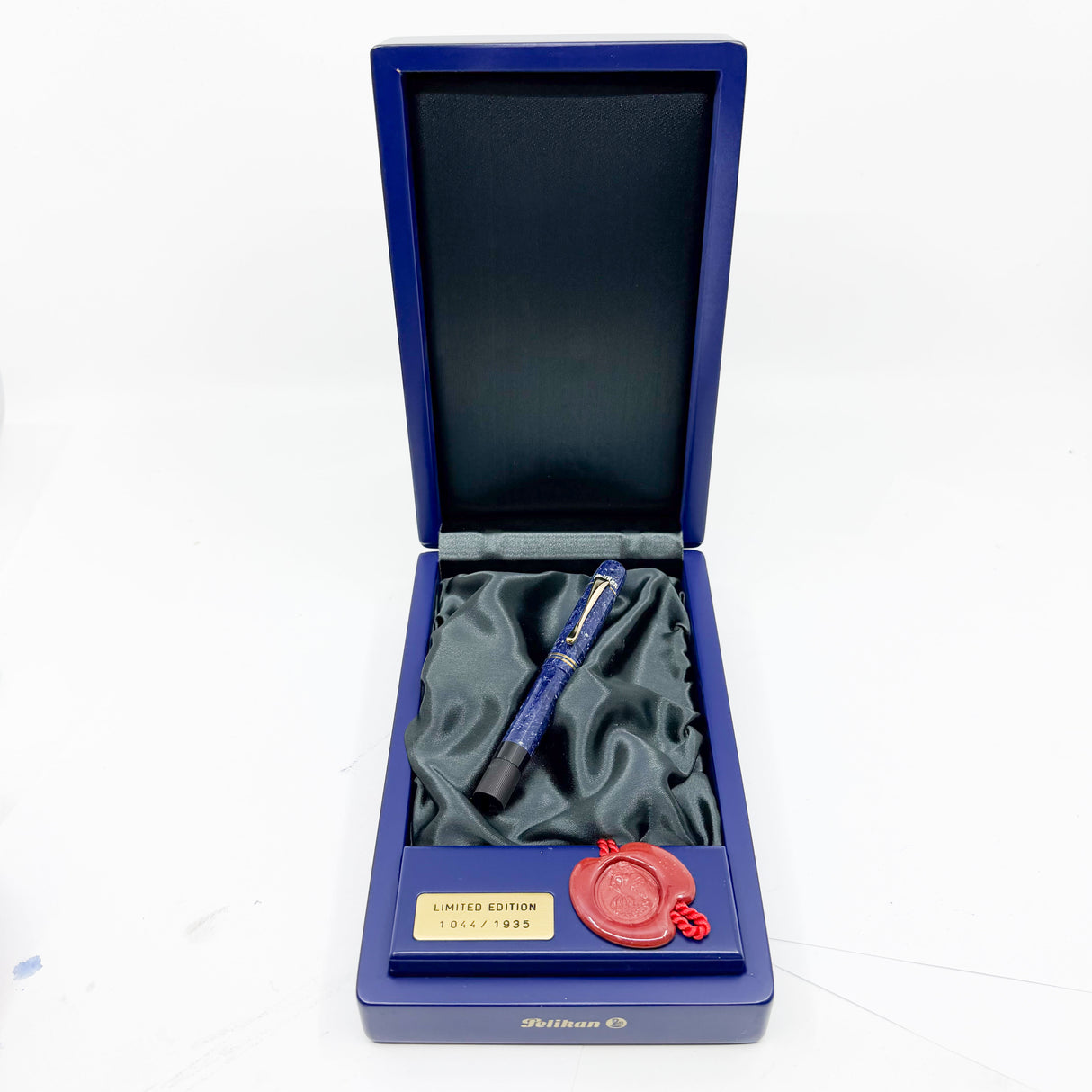 Pelikan Lapis Blue Celluloid  (1935 Originals of their Time) Limited Edition Fountain Pen - Fine 18kt Gold Nib