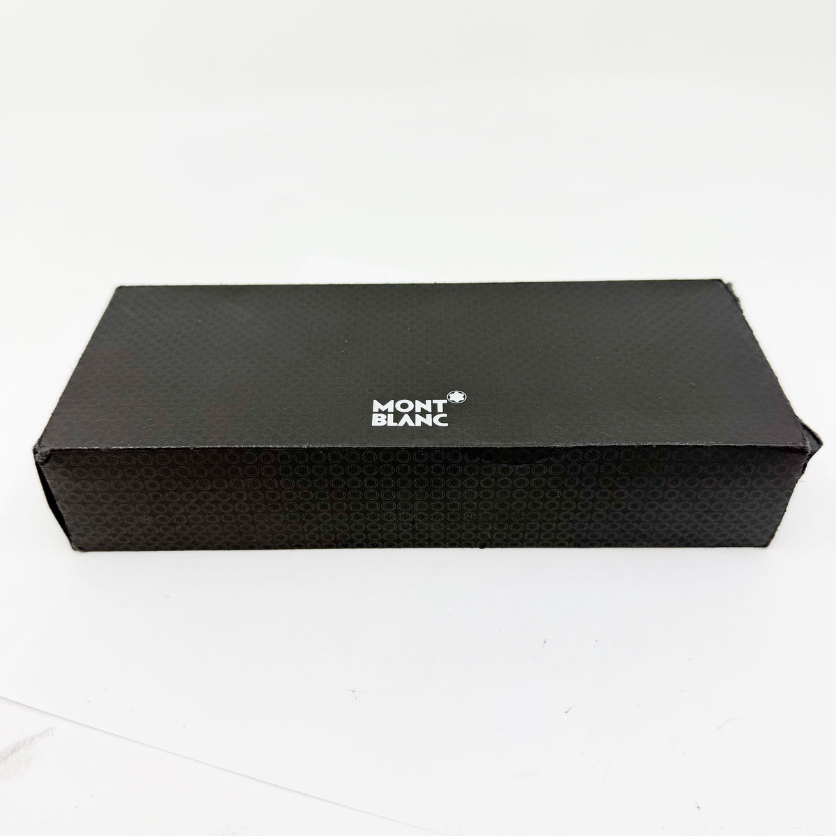 Montblanc Meisterstuck #146 Doue Black with Stainless Steel Cap LeGrand  Fountain Pen - Medium 18kt Gold Nib