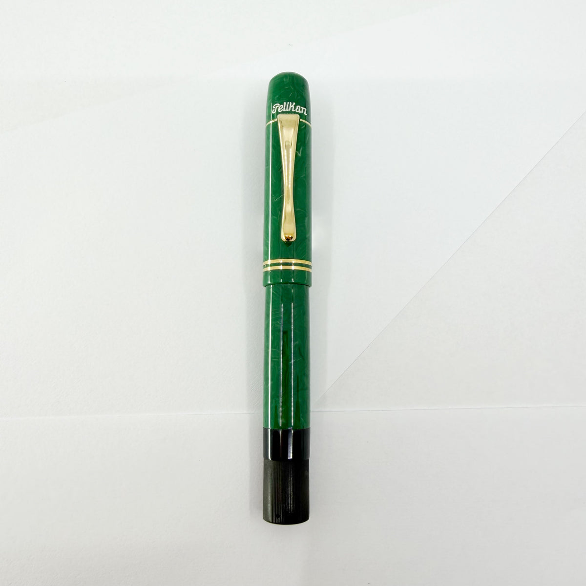 Pelikan "1935 Originals of their Time" Green Jade Celluloid Limited Edition Fountain Pen - Medium 18kt Gold Nib