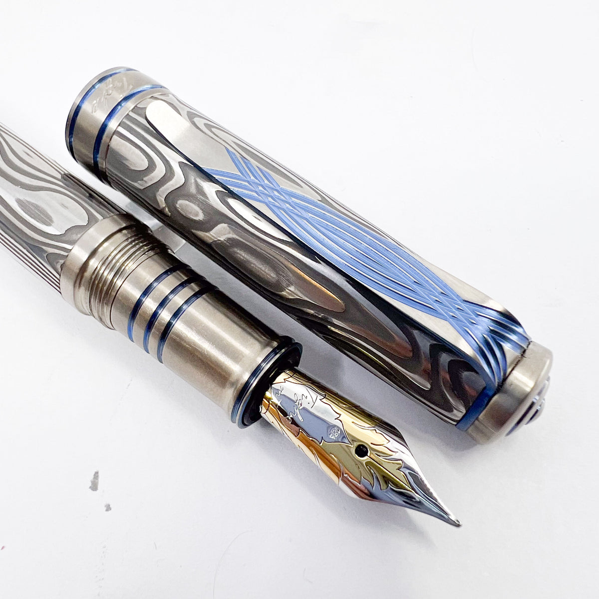 Grayson Tighe Odin's Eye Damascus Steel over Titanium Limited Edition Fountain Pen - Medium Tighe 18kt Gold Nib (2004) - RARE & VERY DESIRABLE!!