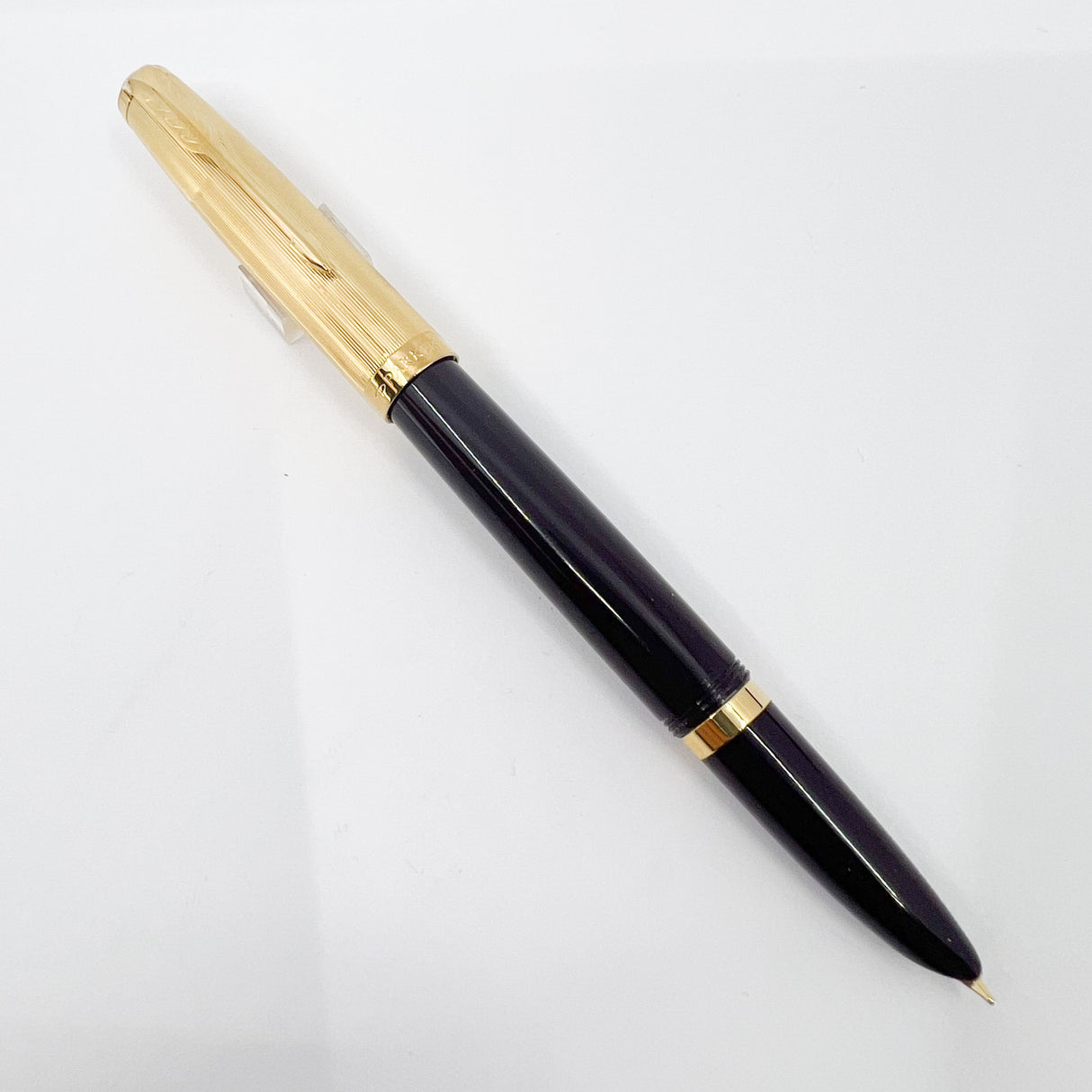 Parker 51 Deluxe Premium Plum GT Fountain Pen - Medium 18kt Gold Nib
