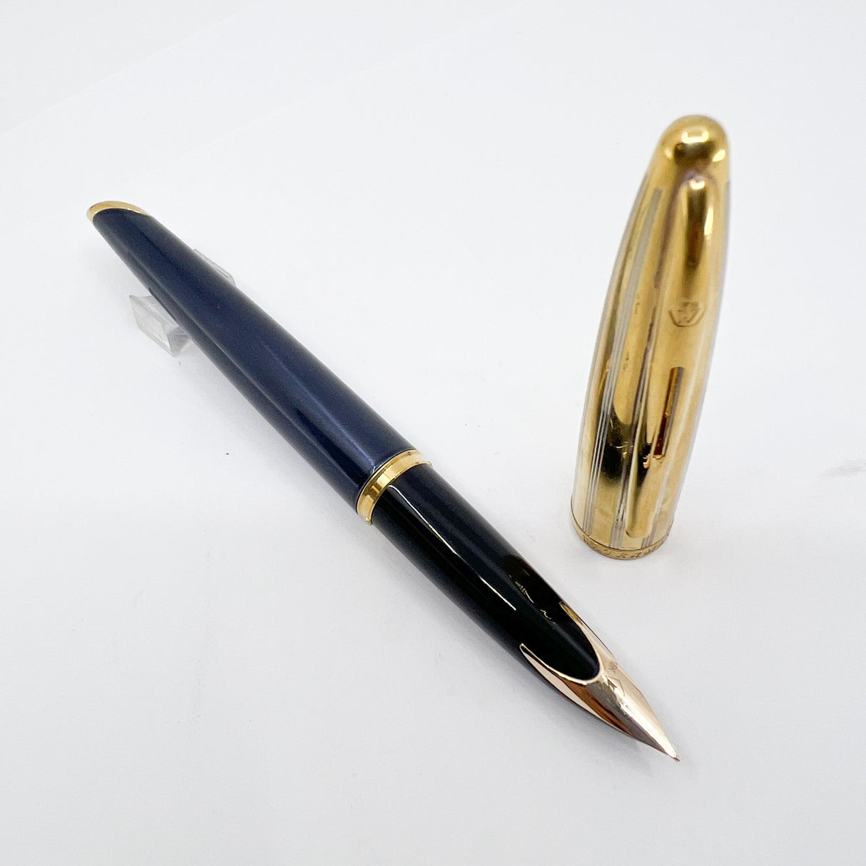 Waterman Carene  Deluxe 2-Tone Gold-Plated Cap/Prussian Blue Lacquer Barrel Fountain Pen - Fine 18kt Gold Nib