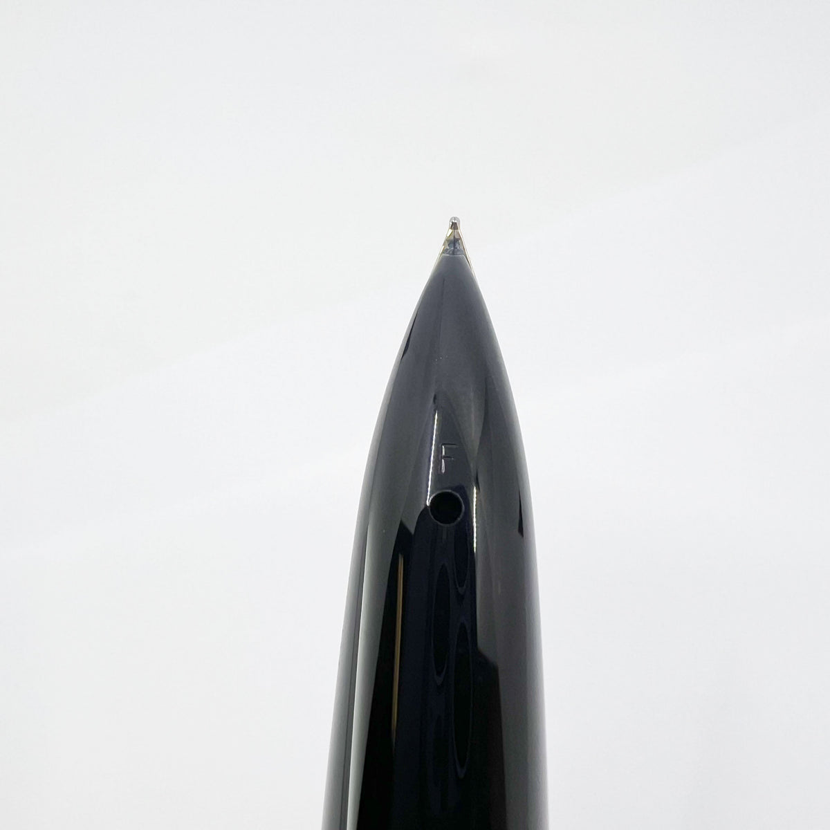 Waterman Carene  Deluxe 2-Tone Gold-Plated Cap/Prussian Blue Lacquer Barrel Fountain Pen - Fine 18kt Gold Nib