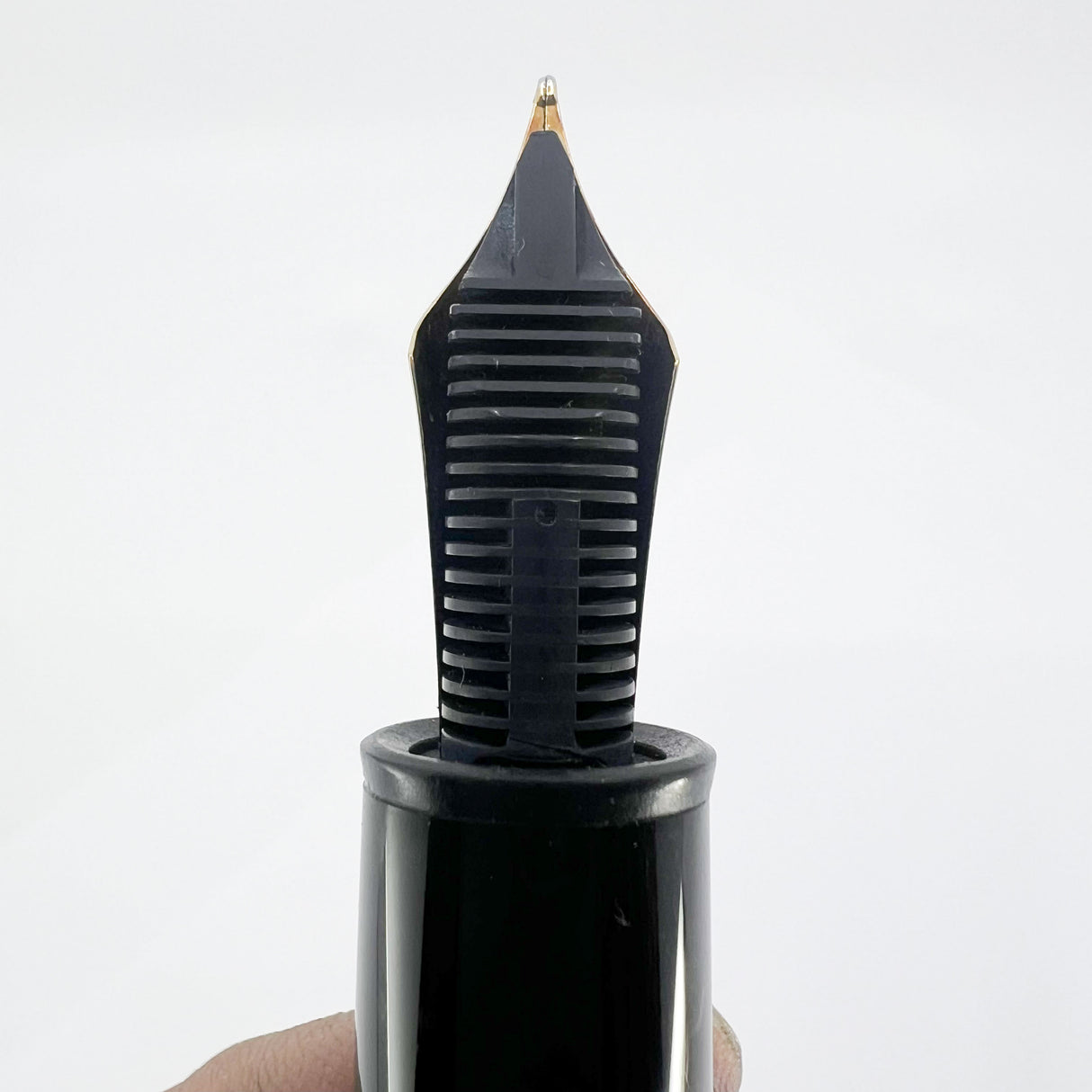 Montblanc Meisterstuck #149 (Largest) Black Resin  Fountain Pen   -  Semi-Flexible Medium 18kt Gold Nib