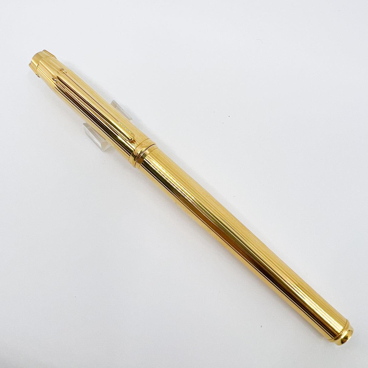 Elysee Parthenon Fountain Pen with 18K Gold-Plated Vertically Etched Body - Medium 2-Tone 18kt Gold Nib