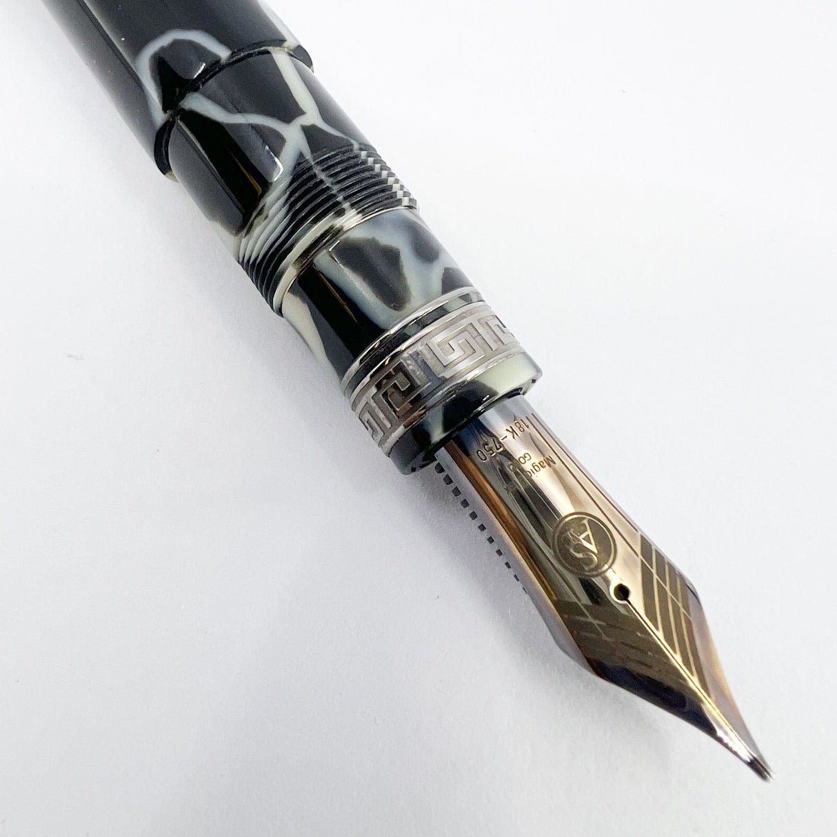 ASC (Armando Simoni Club) Ogiva Oversized Extra Art Nouveau "Wild" (OMAS Original) Celluloid Limited Edition  Fountain Pen - Magic Flex Medium 18kt Gold Nib