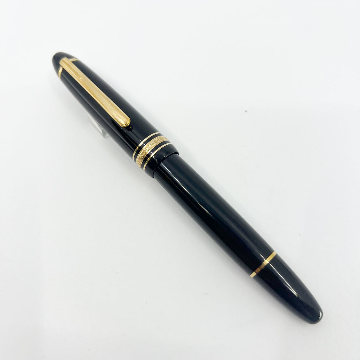 Montblanc Meisterstuck Black Resin #146 LeGrand Fountain Pen  - Flexible  Broad 14kt Gold Nib