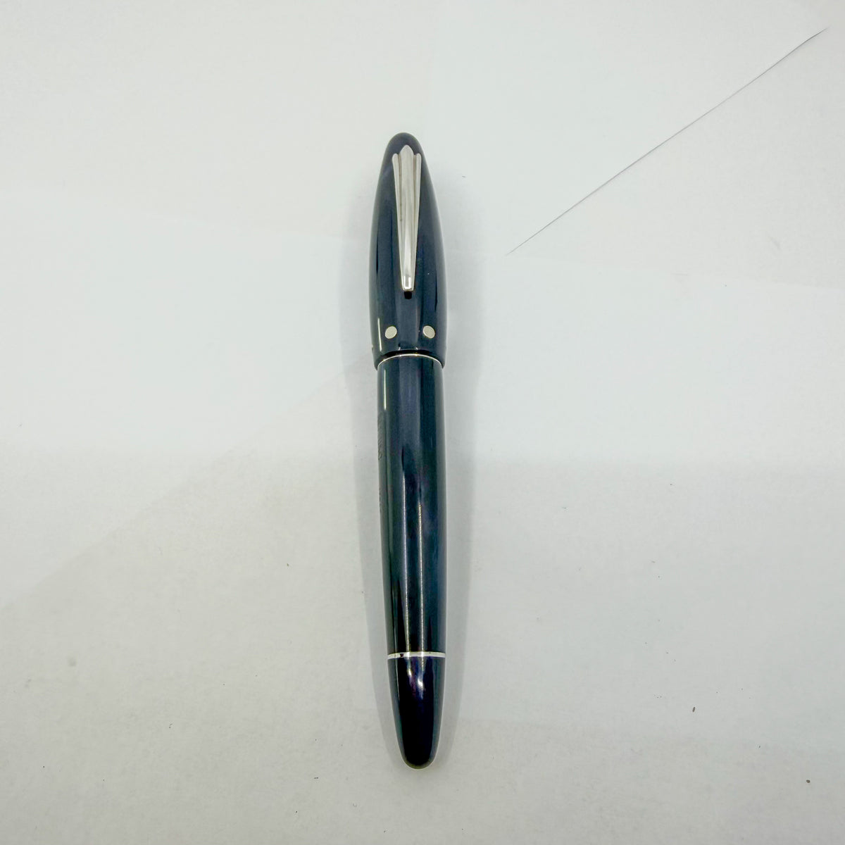 Nettuno (Italy)  Trident Lustrous Blue Limited Edition  Fountain Pen - Fine 18kt Gold Nib