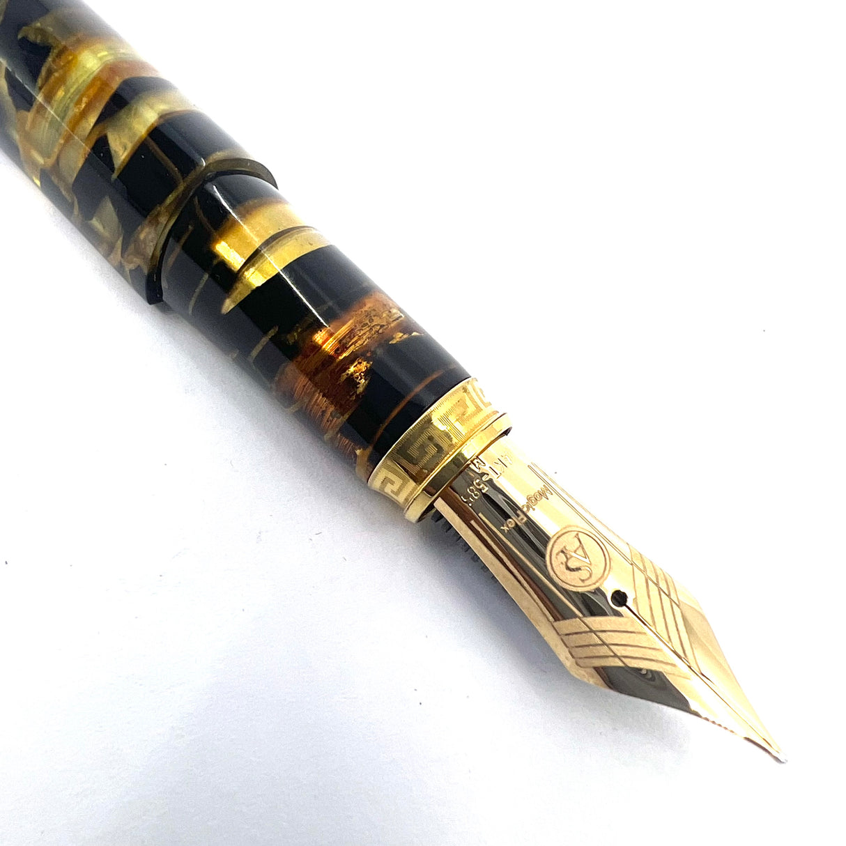 ASC - ARMANDO SIMONI CLUB  Oversized Triangolo Black Lucens Celluloid Limited Edition 3-Sided Fountain Pen - Magic Flex Large #8 Size Medium 14kt Gold Nib