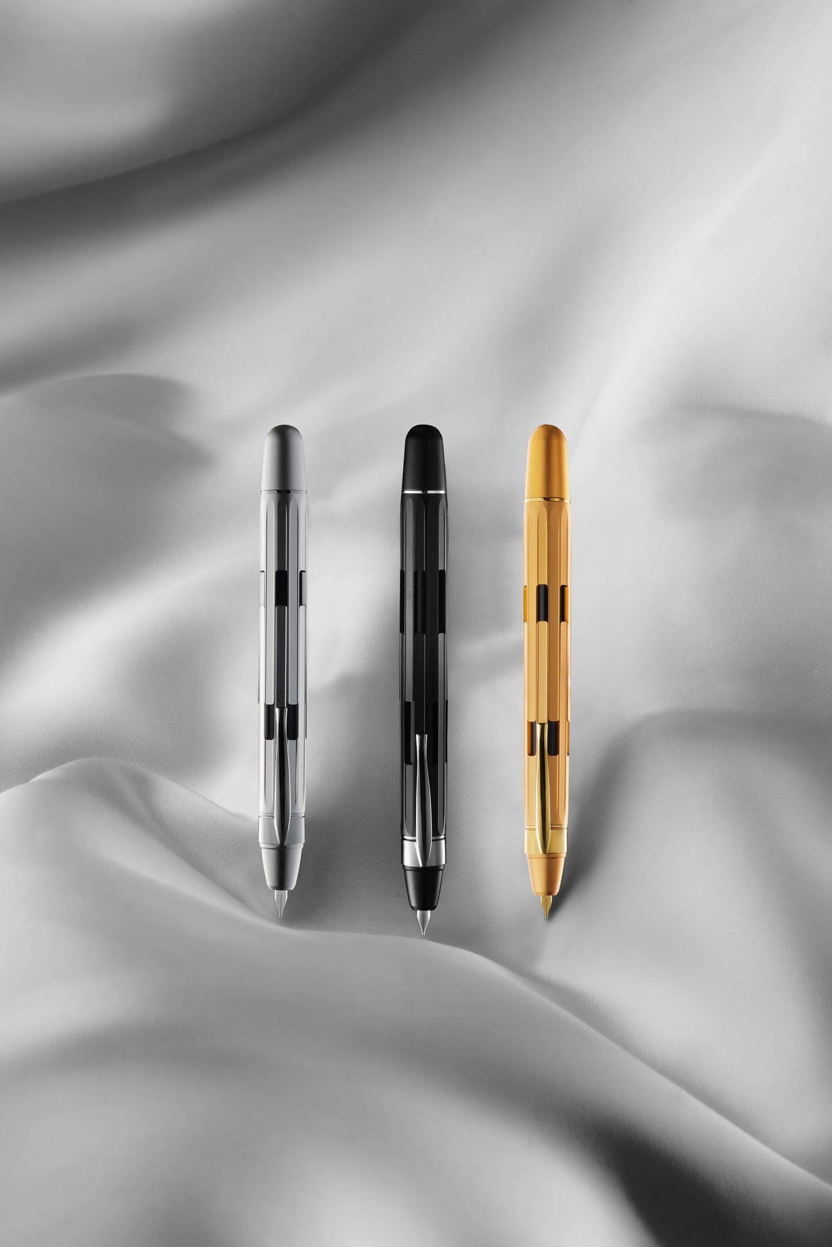 Nahvalur Eclipse Black Gold - Fountain Pen
