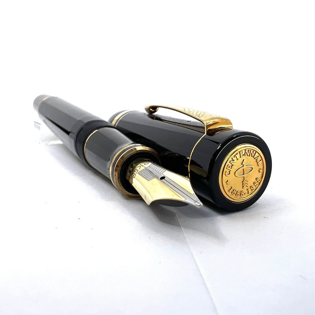 Parker Black Duofold  1888-1988 Centennial Collector Edition - First Year Parker Cap Top Medallion - Medium 18kt Gold Nib