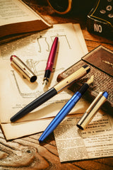 Wahl-Eversharp Skyline Red Silver Cap - Ballpoint Pen