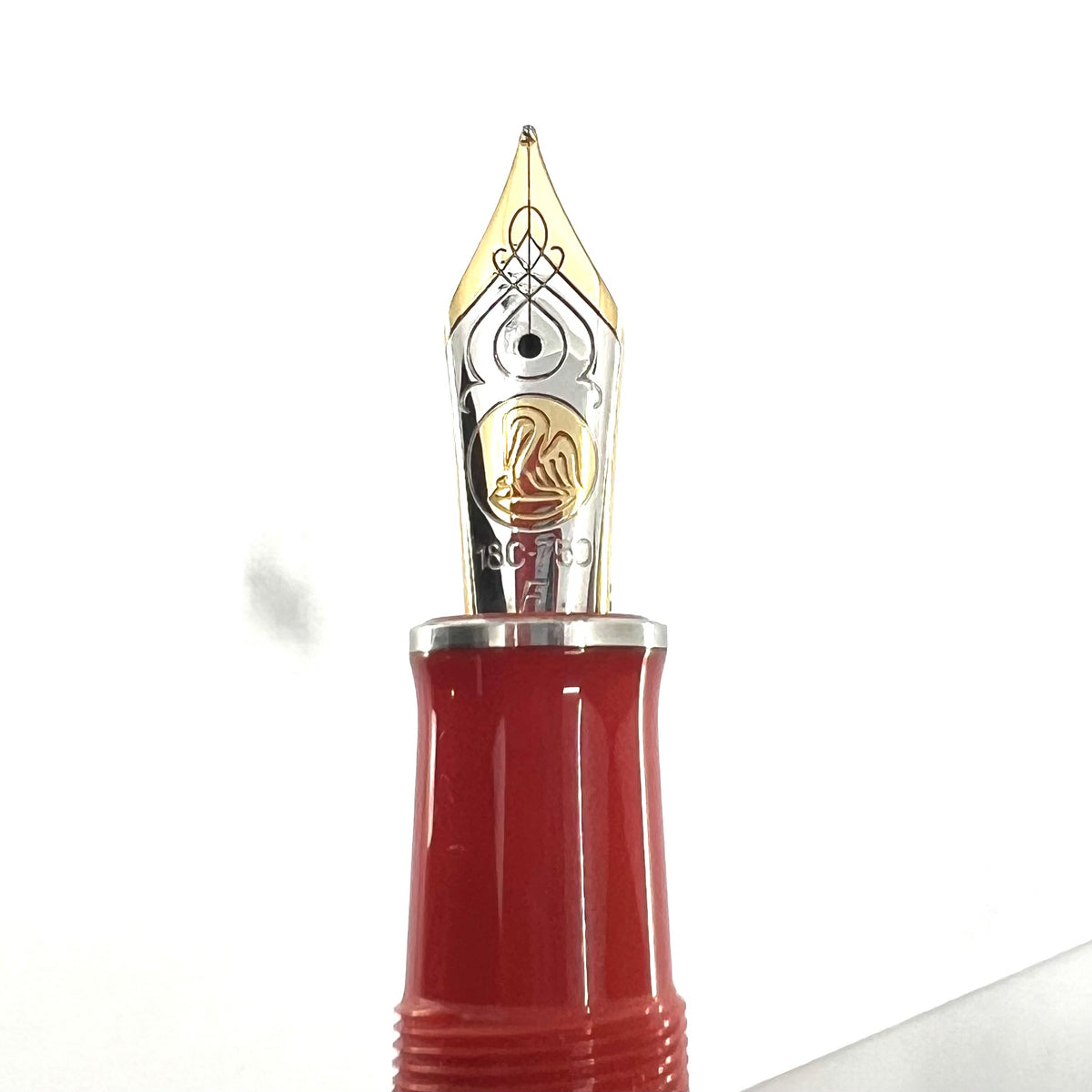 Pelikan Souveran M910 (M800 Size) Red Toledo Special Edition  Fountain Pen - Fine 18kt Gold Nib