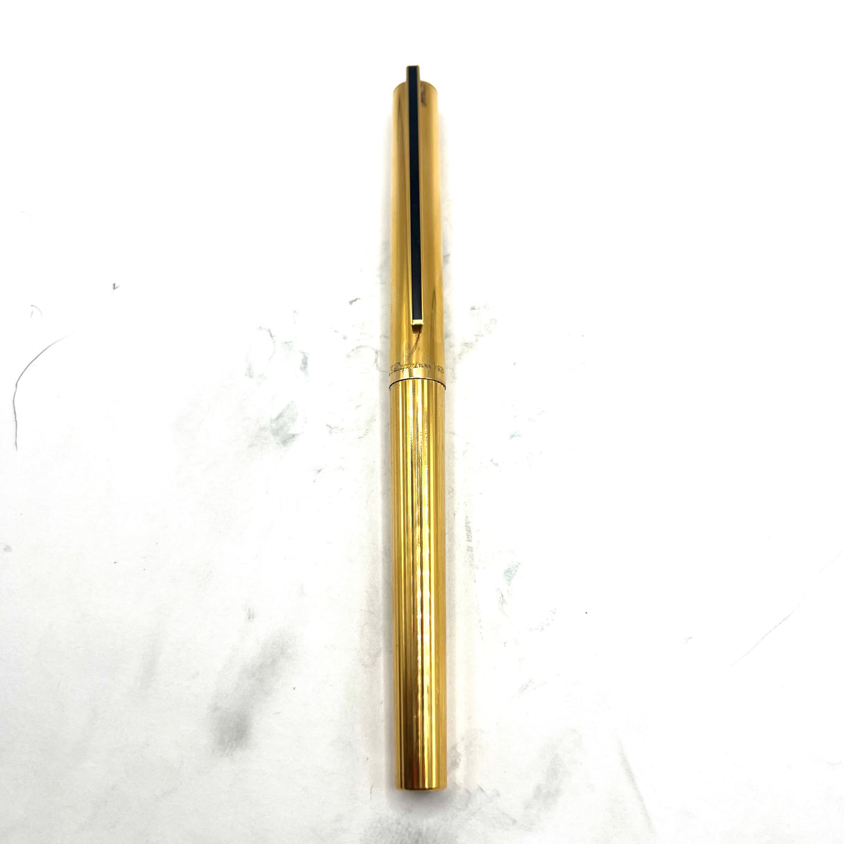 S.T. Dupont Gold Vermeil (Sterling Silver Base) - Smooth Cap/ Fluted Barrel Classic Fountain Pen - Broad 18kt Gold Nib