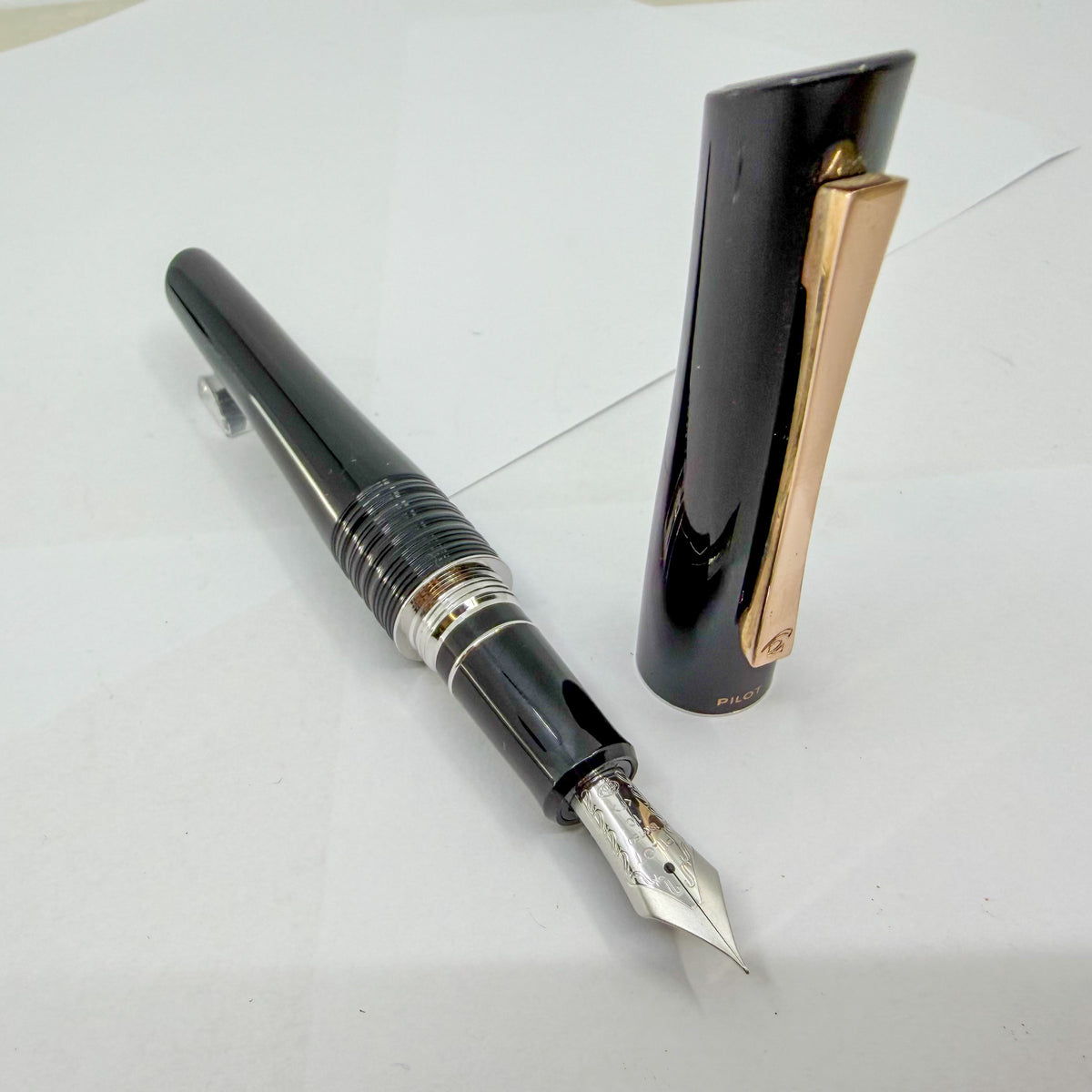 Pilot Black Lacquered Bamboo Metal Oversized Fountain  Pen - Fine 18kt Gold Nib
