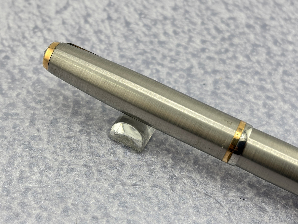 Parker # 51 Aerometric Flighter Stainless Steel Circa 1950 - Fountain Pen
