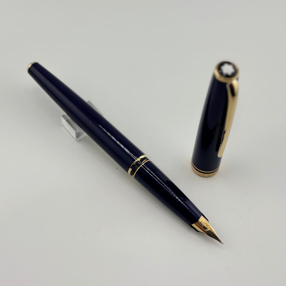 Montblanc Generation Blue Fountain Pen  - Fine 14 Kt Gold Nib