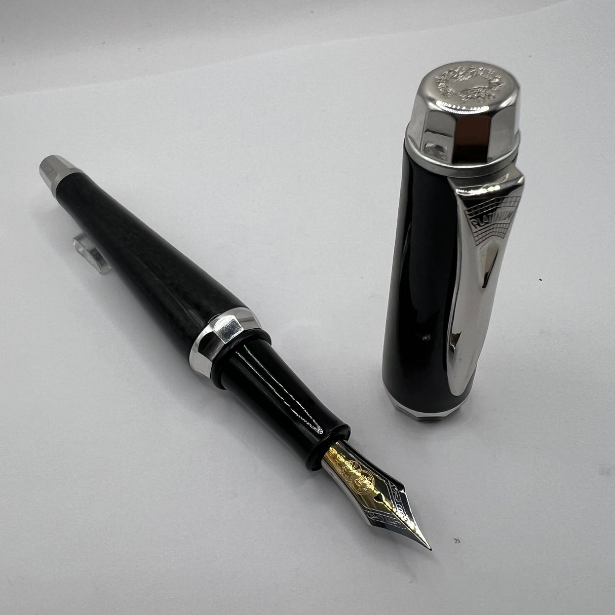 Platinum 90th Anniversary Carbon Fiber 25G Limited Edition Fountain Pen  - Fine 18kt Gold Nib