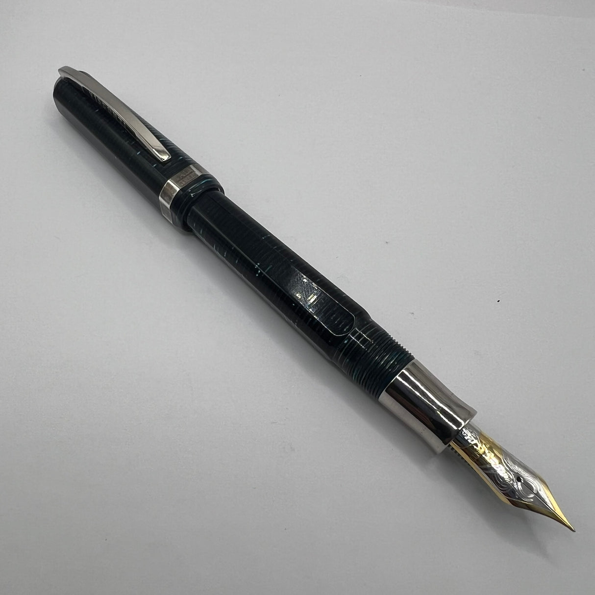 Visconti Wall Street Glittering Blue Celluloid Fountain Pen  - Fine 14kt Gold Nib