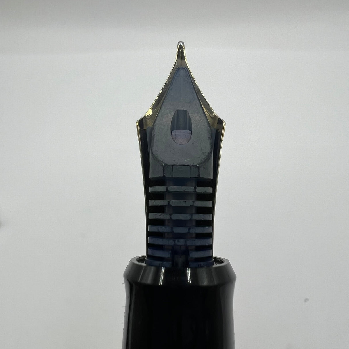 Namiki Nippon Art Chinese Phoenix Fountain Pen  - Medium 14kt Gold Nib