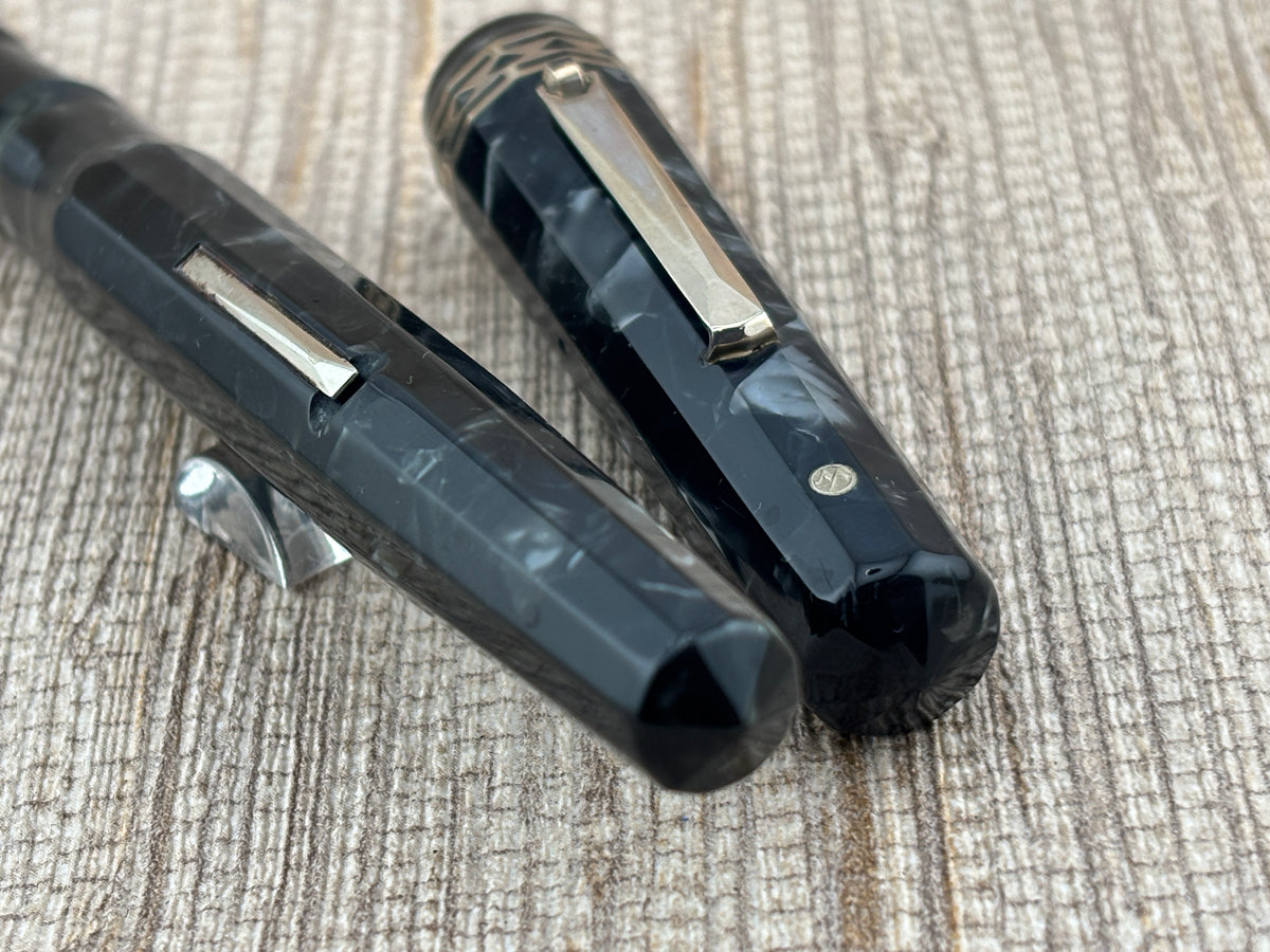Wahl-Eversharp Doric Oversize Burma Pearl Grey Flexible Nib - Rare In This Condition! Fountain Pen ED