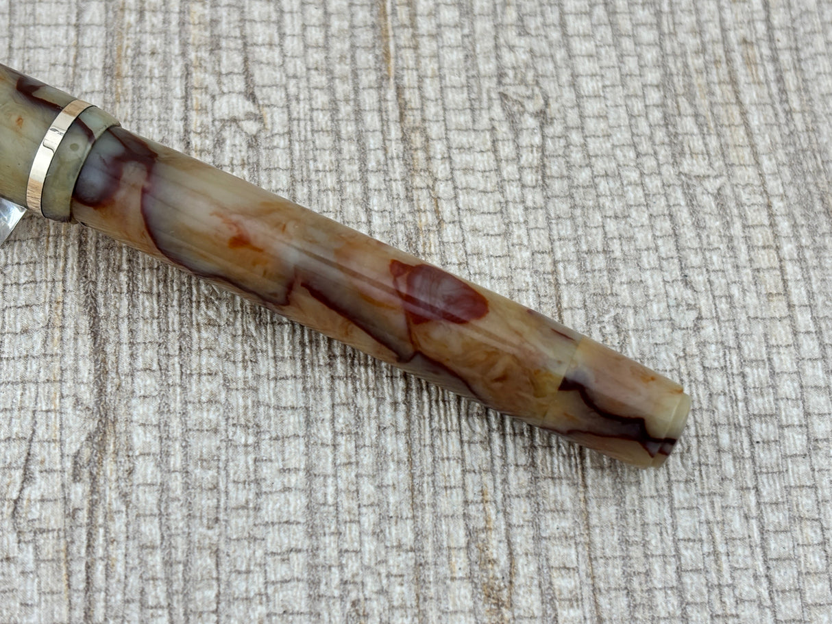 Parker Thrift Time ("Depression") Canada 1939 Ivory with red veins   - Fountain Pen