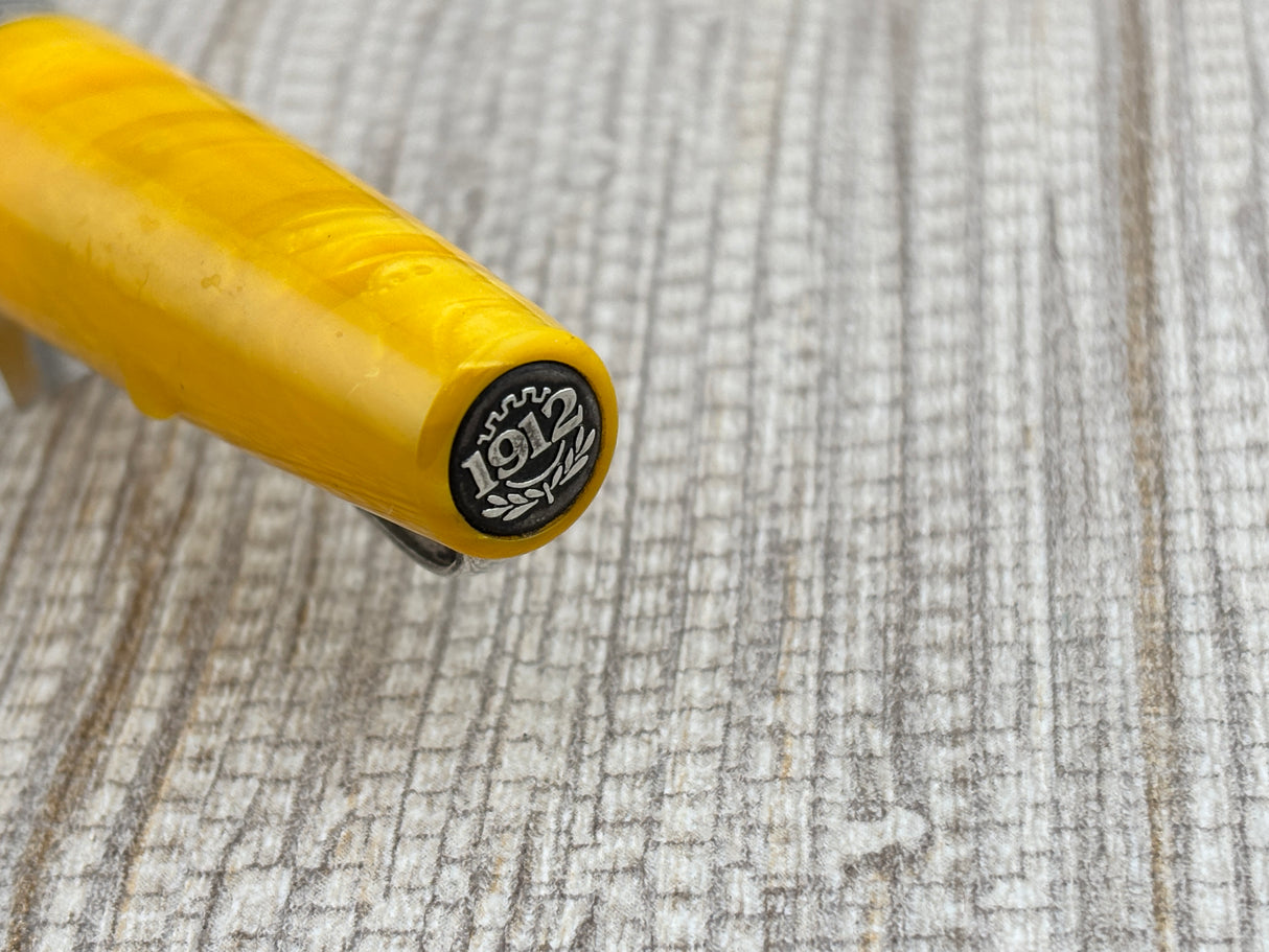 Montegrappa Extra Lustrous Yellow Celluloid  Large Gold Nib #8 Fountain Pen - Fine 18kt Gold Nib