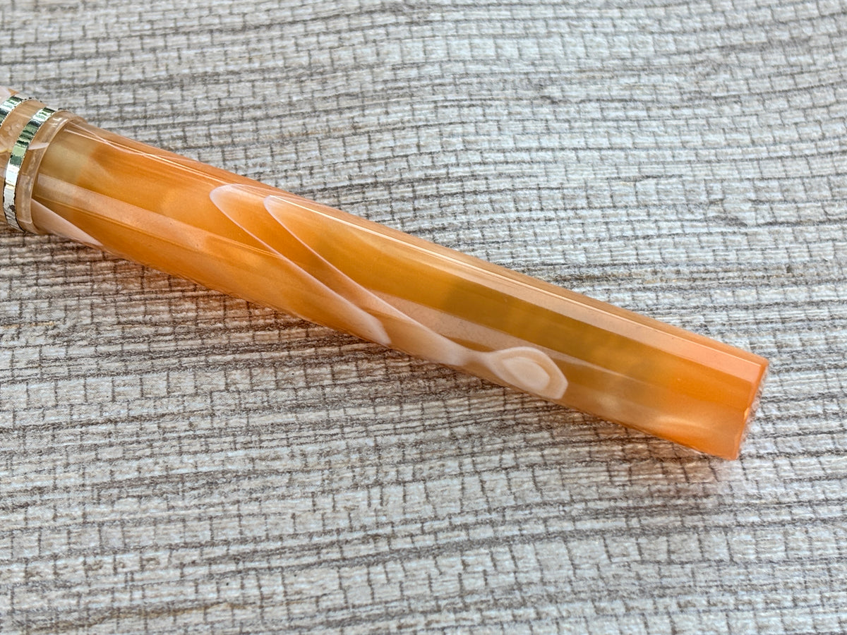 Conklin Ohio Peach and Cream Gold Nib 14k 585 Broad - Fountain Pen
