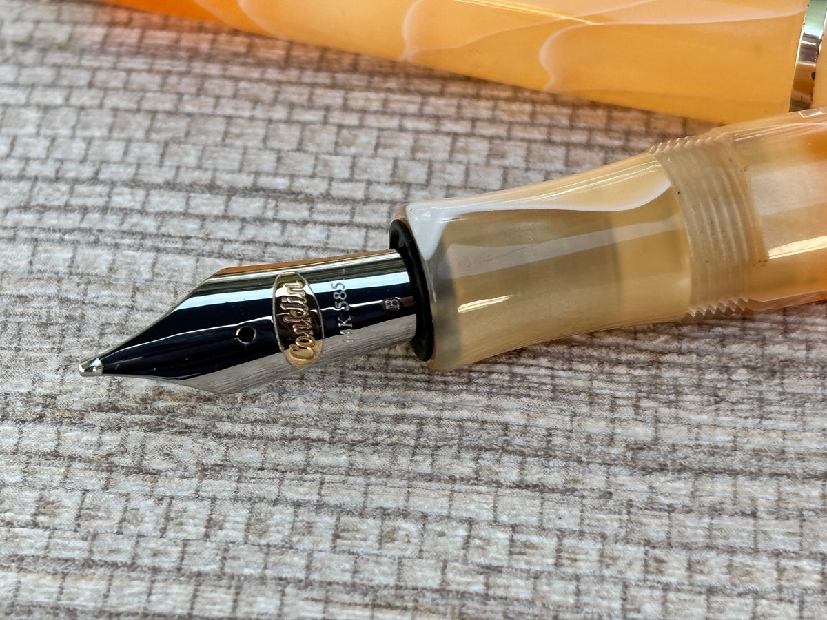 Conklin Ohio Peach and Cream Gold Nib 14k 585 Broad - Fountain Pen