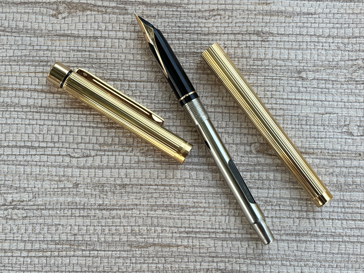 Sheaffer Targa Slim Gold Electro Plated Circa 1970 Rare Broad Nib! - Fountain Pen