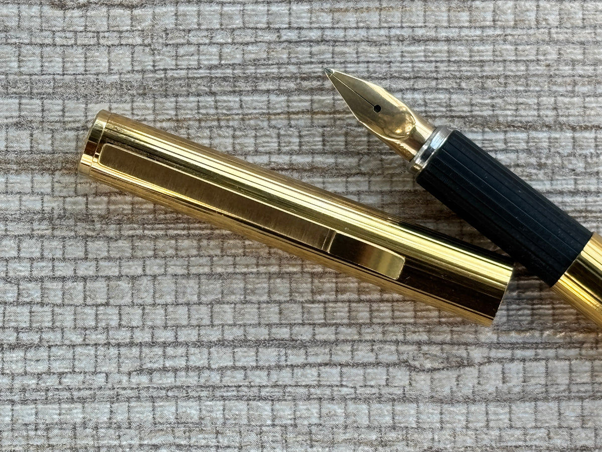 Aurora Hastil Sterling Silver 925 Vermeil Gold Plated Circa 1970 - Fountain Pen