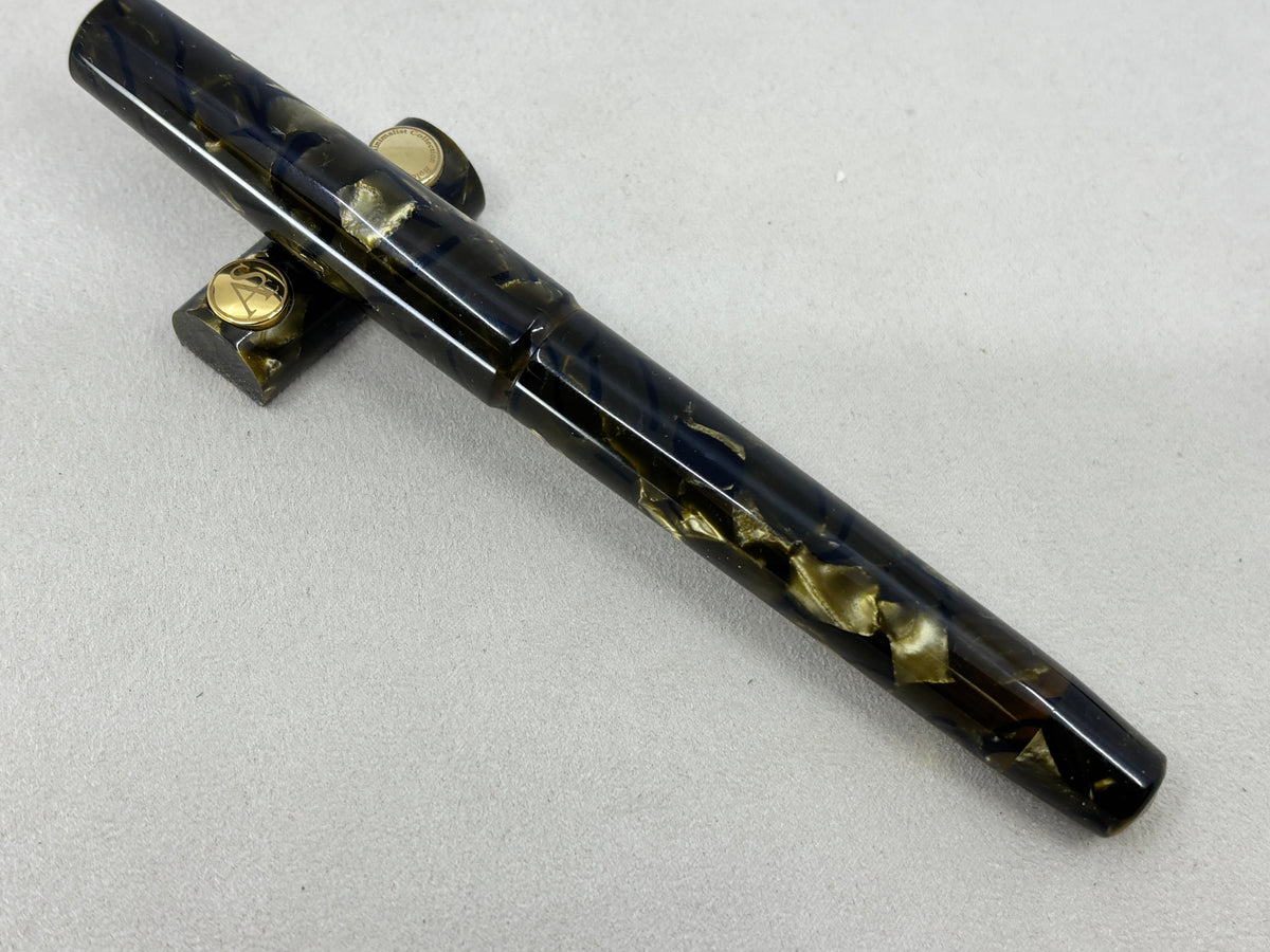 ASC Armando Simoni Club Bologna Minimalist Green Saft Celluloid Limited Edition Fountain Pen - Magic Flex Medium #8 14Kt Gold Nib