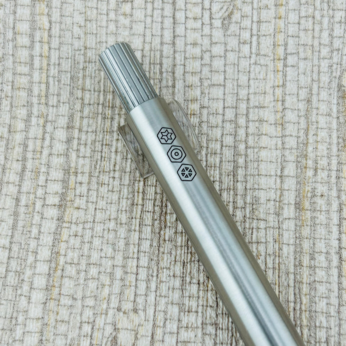 AJOTO Mosaic Grip Stainless Steel Pen - Rollerball Pen