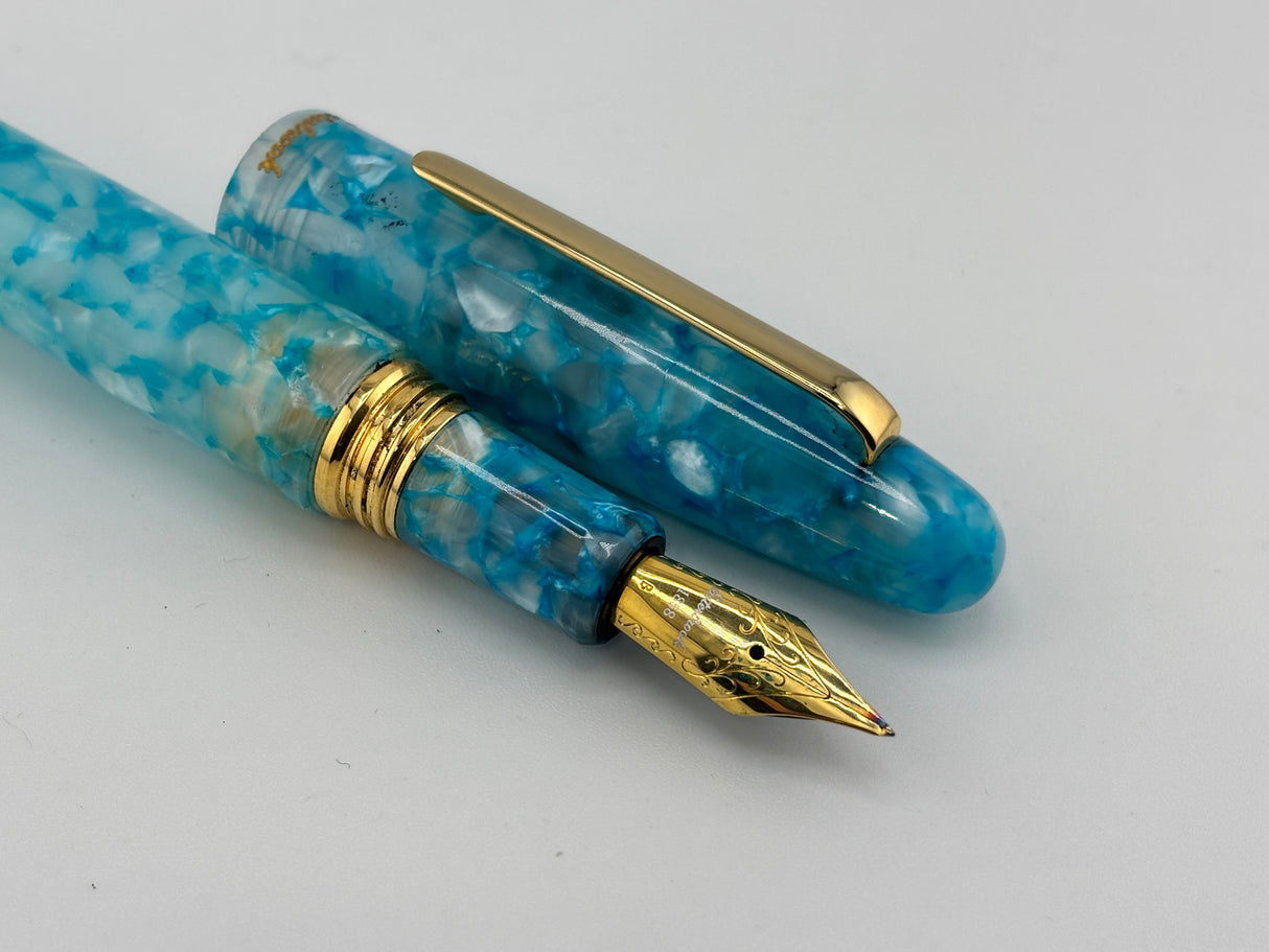 Esterbrook Oversized Estie Sea Glass  Fountain Pen  - Broad Gold-Plated  Nib