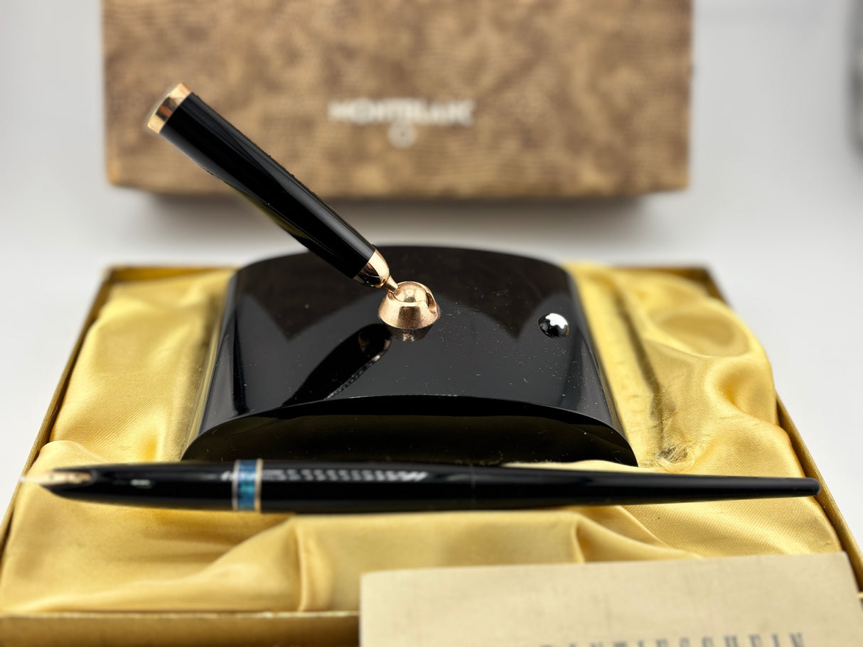 Montblanc Desk Pen Black  complete box and paper - Wonderful !!
