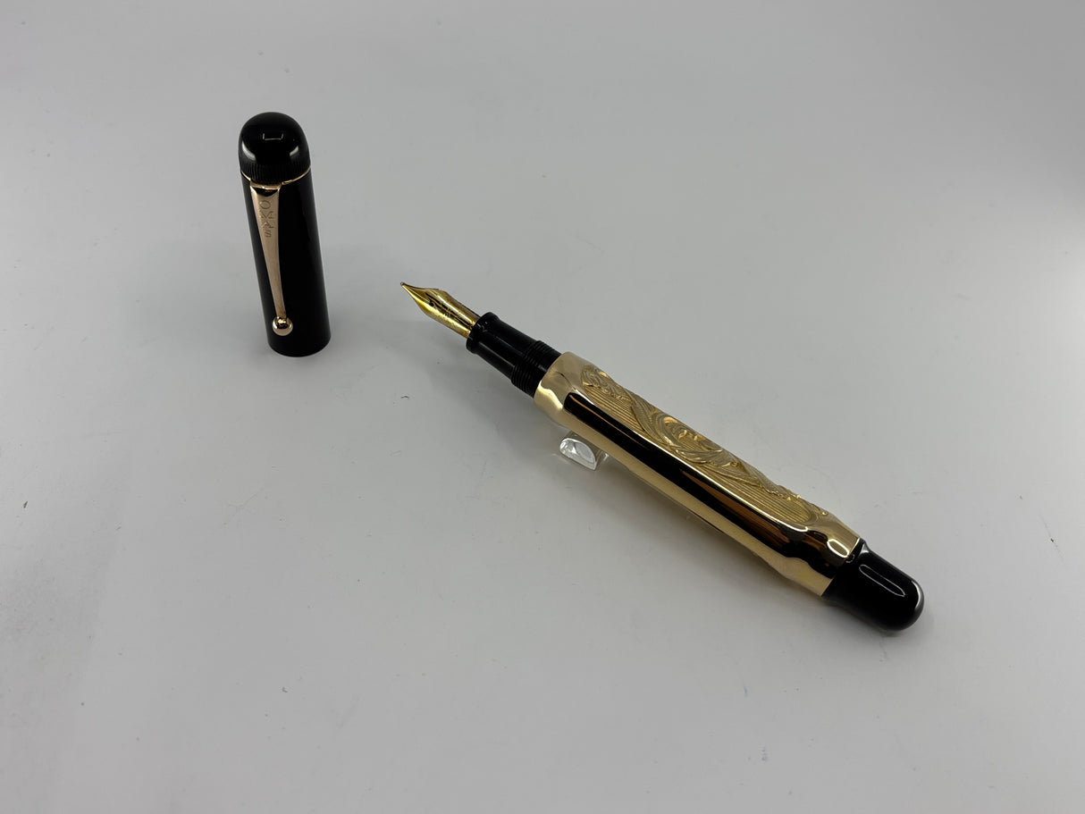 Omas " The Doctor Pen " Solid Gold 18K750 Fountain Pen - The grail for any Omas Collector !