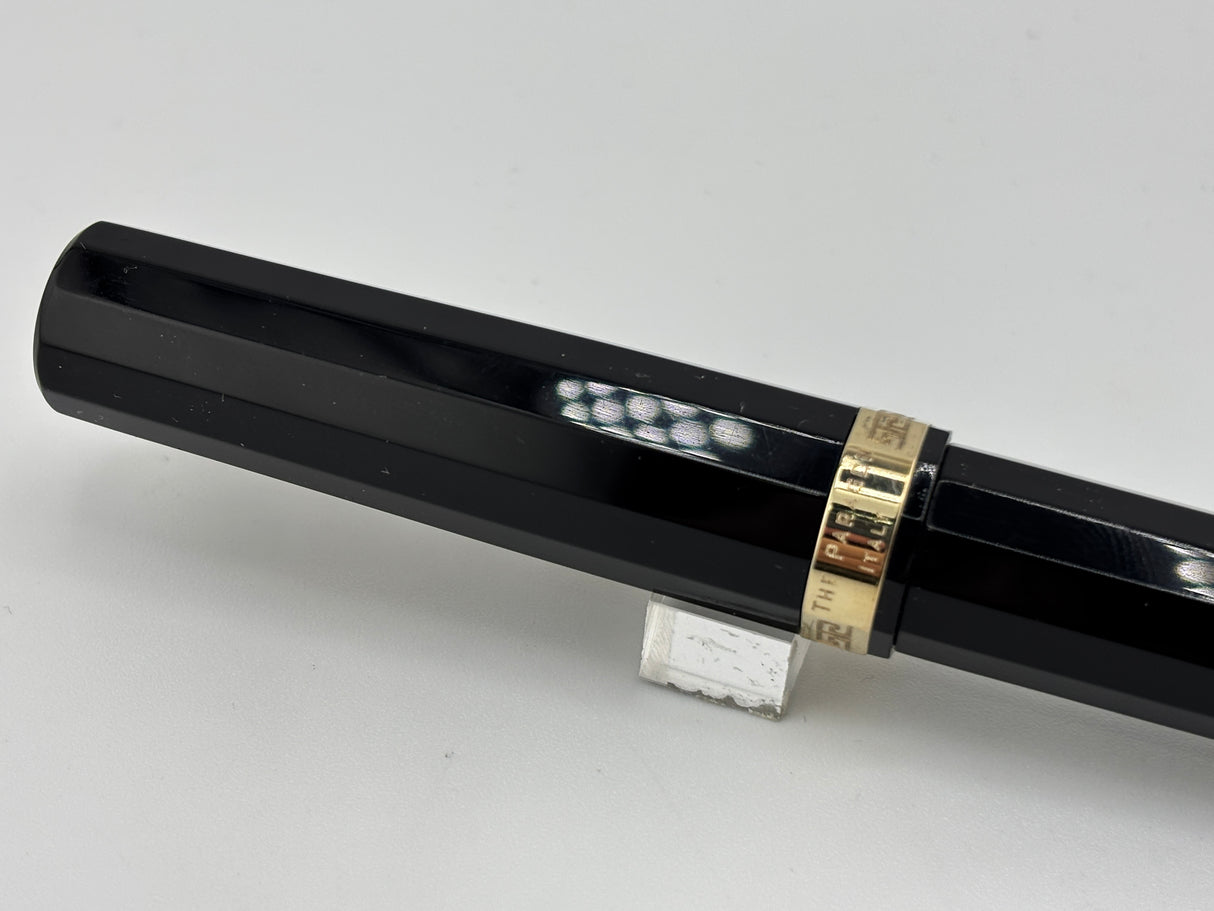 Omas "THE PARAGON" Oversized Black Fountain Pen - Medium 18kt Gold Nib