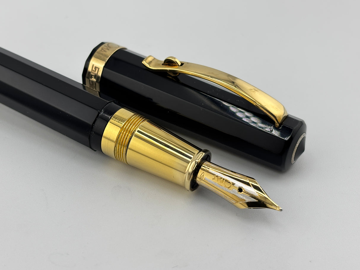 Omas "THE PARAGON" Oversized Black Fountain Pen - Medium 18kt Gold Nib