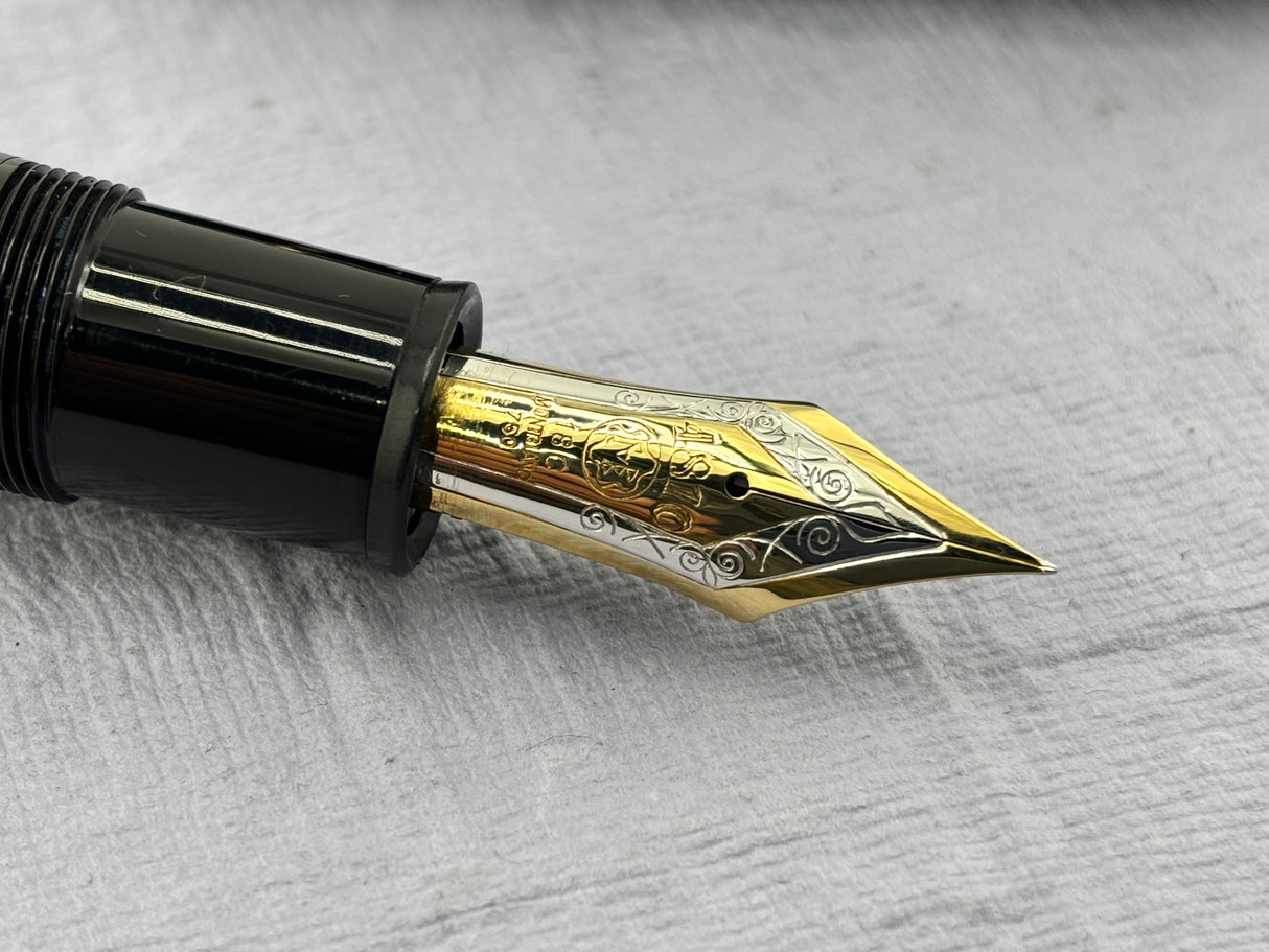 Montblanc Superb 149 circa 1975 Excellent Medium Architect nib 18K750 gold
