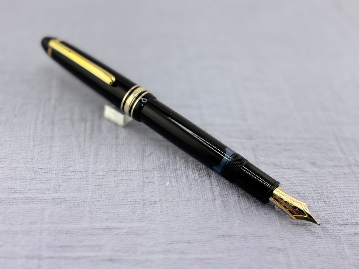 Montblanc 146 circa 1970  Excellent Medium Nib gold 14K585