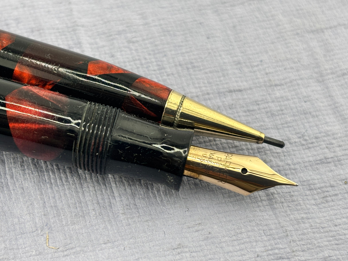 Parker Deluxe Challenger Set Burgundy   - Fountain Pen and pencil