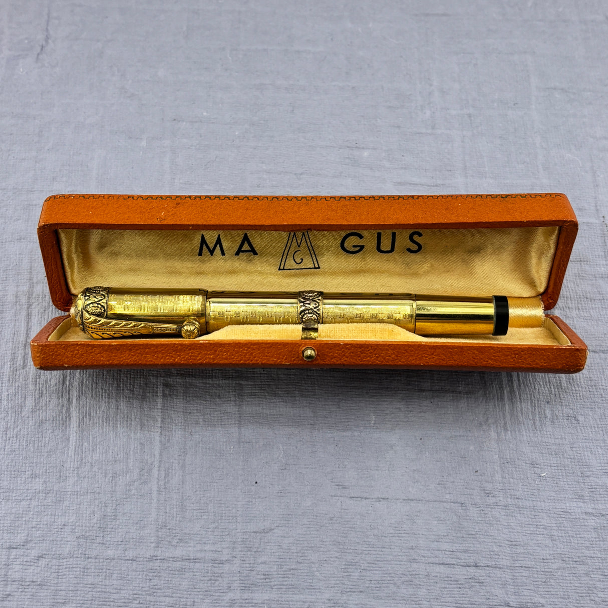 Magus Safety Fountain Pen  18 Carat Rolled Gold with Original Box