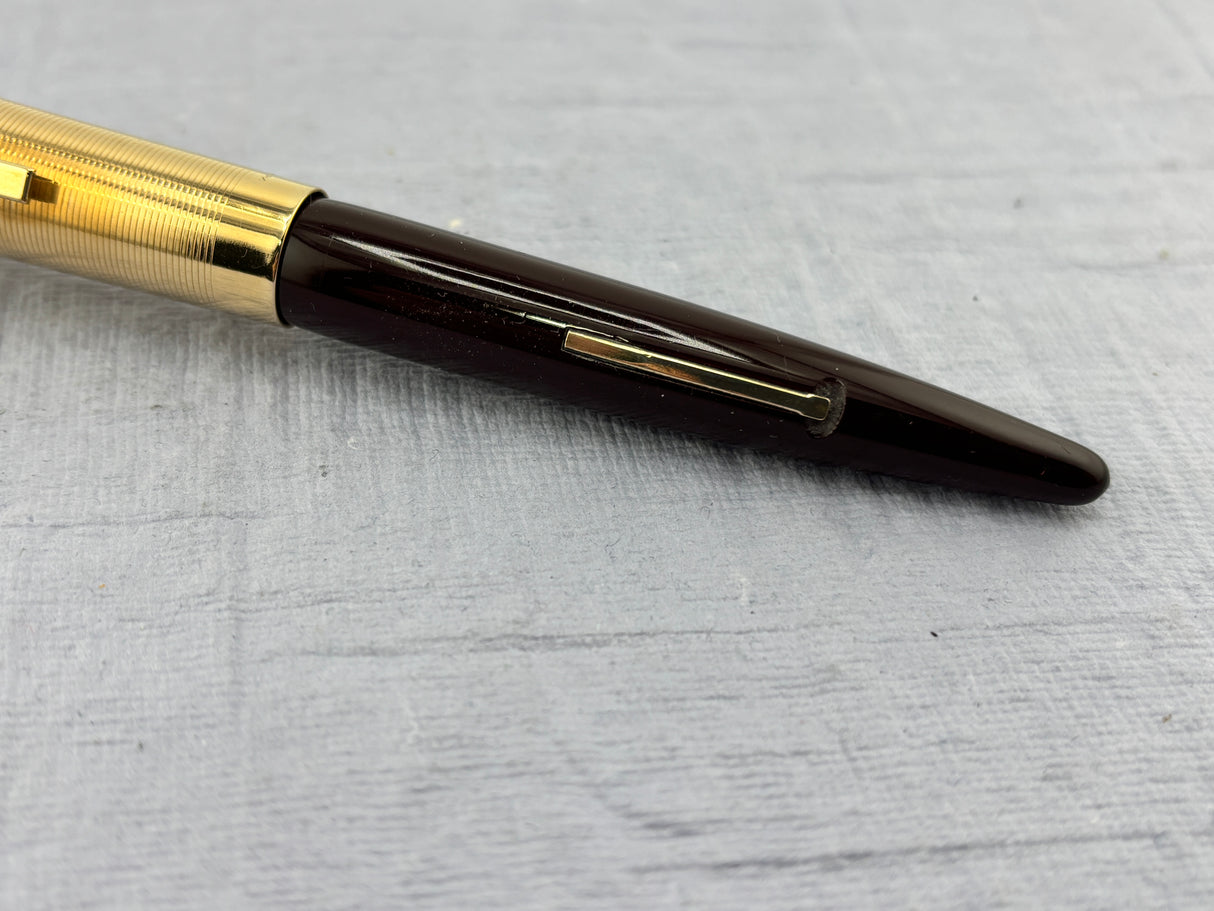 Eversharp Skyline Burgundy Gold filled Derby Cap  - Fountain Pen